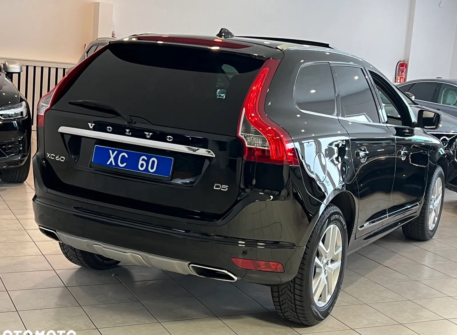 Volvo XC 60 cena 119900 przebieg: 162000, rok produkcji 2016 z Tuchów małe 497